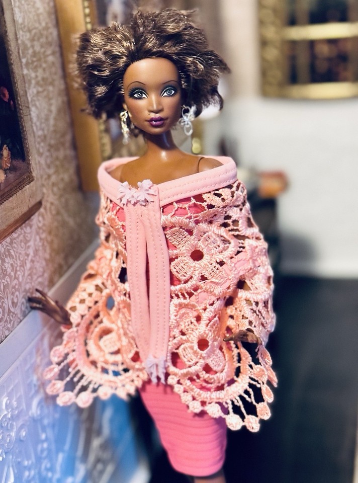 Fashion Royalty Doll corps articulé porte un ensemble Création Couture
