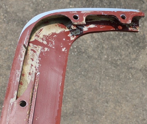 OEM MERCEDES BENZ W126 REAR BUMPER CHROME MOLDING TRIM 1960-1993 - Picture 3 of 17