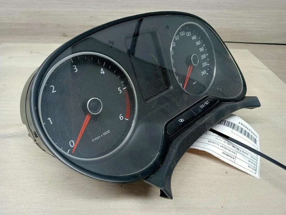 VOLKSWAGEN AMAROK INSTRUMENT CLUSTER DIESEL, AUTO T/M, 2H, 10/10-11/14 2013 - image 2 of 4