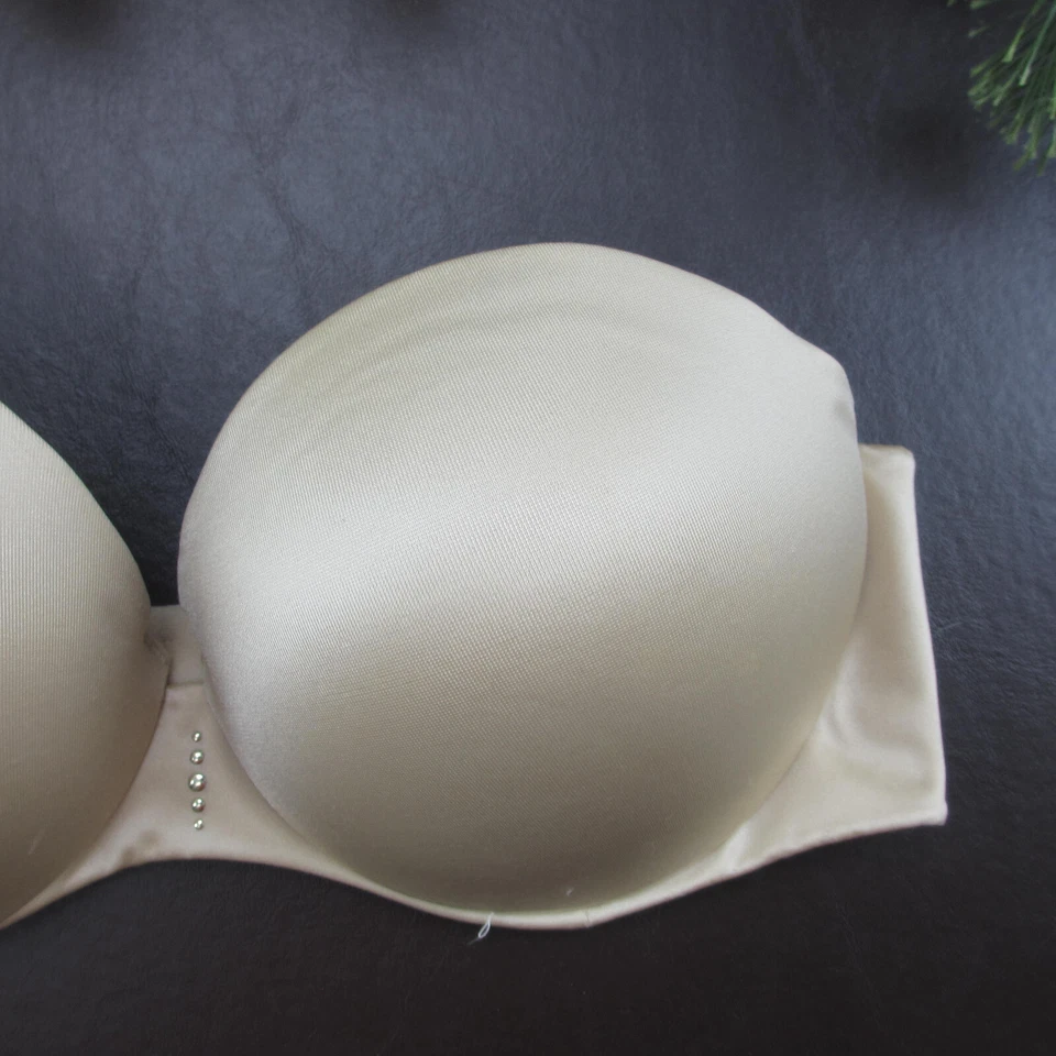 Sujetador Maidenform 36C Gris Sin Tirantes Acolchado Con Aros Cierre Ajustable Espalda Foto 4 de 4