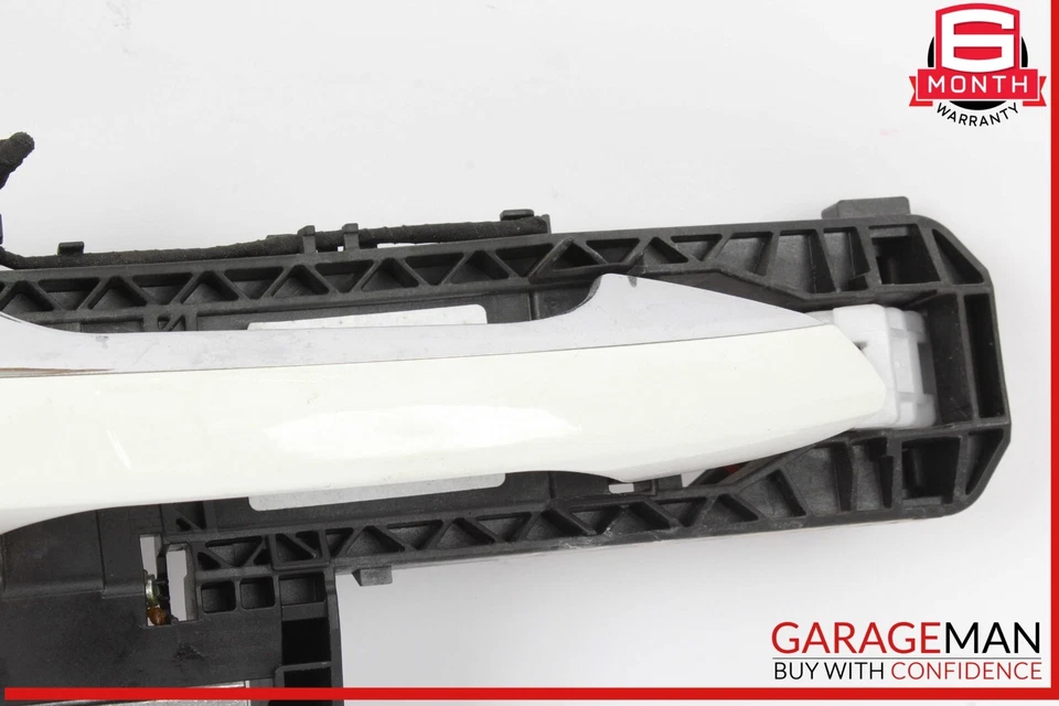 12-20 Mercedes R172 SLC300 Front Right Exterior Door Handle Keyless Go OEM - Image 3 of 4