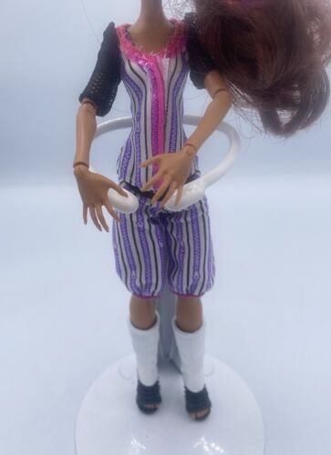 Monster High Clawdeen Wolf Ghoul Sports Physical Deaducation Baseball Mattel - Picture 3 of 7