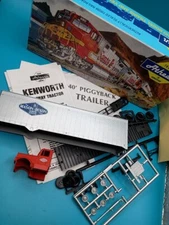 ATHEARN HO KENWORTH TRACTOR & 40' PIGGYBACK TRAILER MASON DIXON 3410