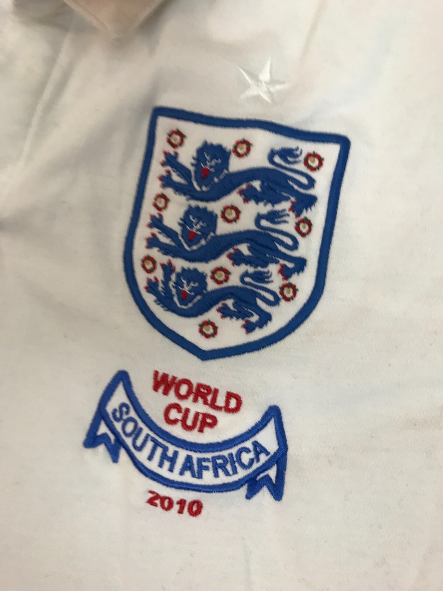 入手困難　2010 イングランド代表　ユニフォーム　サイズ40 L XL England Football Shirt 2010 WOrld Cup Top Size 42