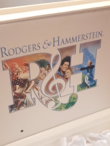 Rodgers & Hammerstein Scarce Wooden Collectors Box 6 Dvd Set - Picture 7 of 7