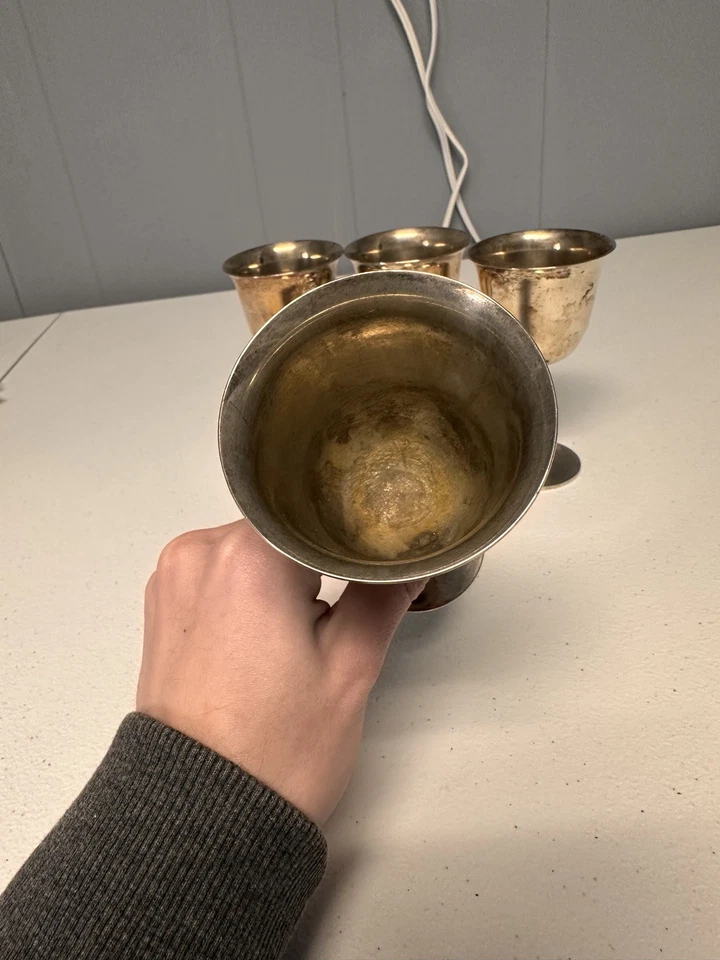 Juego de 4 Toallas Plato Plata Copa Vino/Agua E.P.C.A Hecho en España Foto 2 de 4