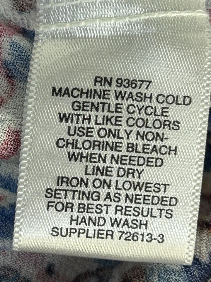 Liz Claiborne Women’s Multi Color Floral Cap Sleeve Blouse, Size Large. 3 I - Image 4 of 4