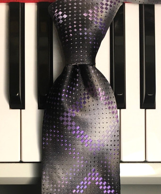 HART SCHAFFNER MARX / Dapper Digital Pastels on Posh Gray Modern Plaid Silk Tie