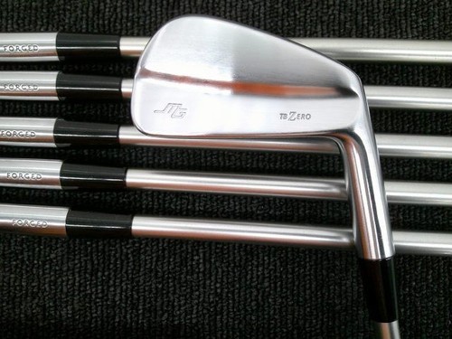 Ensemble De Fers Miura TB ZERO – Graphite Design AD-95 X – 6-P – Occasion