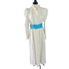 Lucie Ann Dressing Robe Vintage Womens Size Medium Cream Pockets Beverly Hills