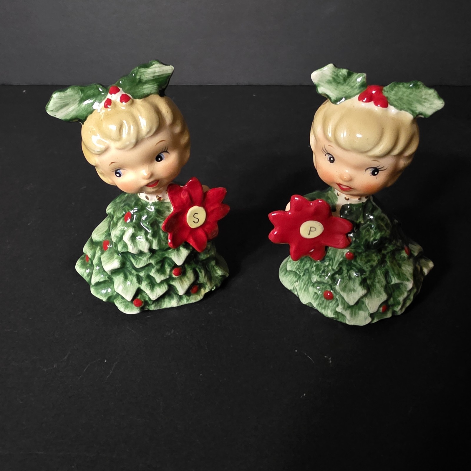 Holt Howard Salt & Pepper Vtg 1950s Christmas Poinsettia Holly Tree Girls Read 