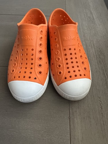 NATIVE Jefferson Orange SugarLite Slip On Shoes Children’s Size 13C - Picture 2 of 4