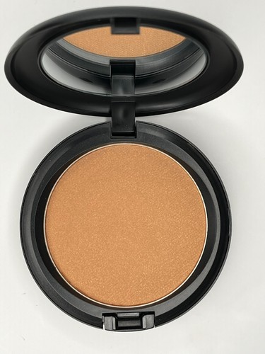 MAC Bronzing Powder - Various shades, BNIB, Discontinued & Rare! - Picture 4 of 23