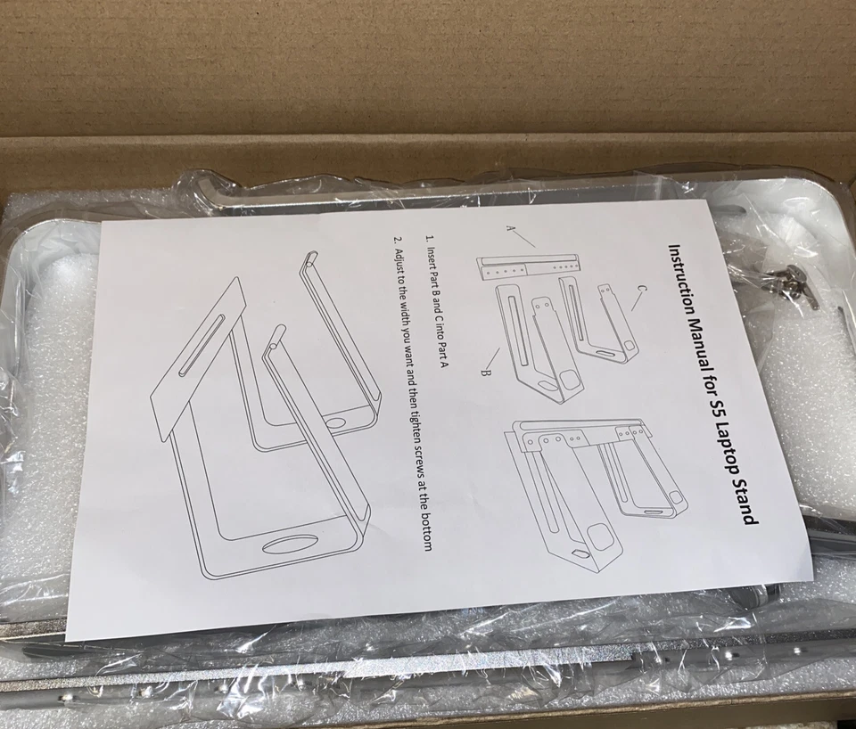 Unbranded Laptop Stand in Silver For Any 10-18 Inch Computer / Notebook - Image 2 of 4