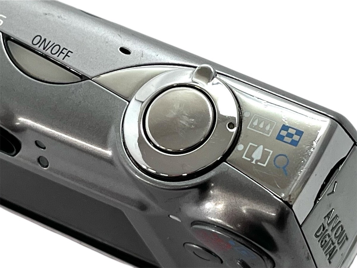 Canon Power Shot IXY 900 IS PC1209 7.1MP 3.8x Digital Camera