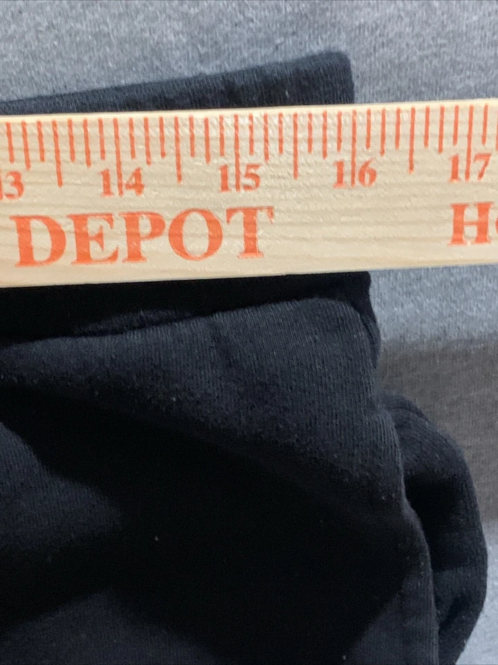 21 Men An American Brand Men’s Black Drawstring Sweat Shorts 32In Waist 3 Pocket - Image 4 of 4