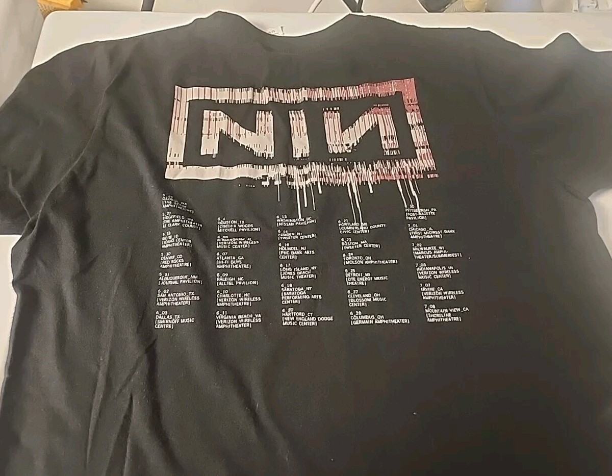 Vintage Nine Inch Nails 2006 T-Shirt Medium Live With Teeth Fall