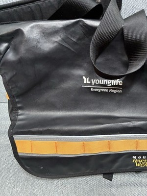 Mountain Hardwear Messenger Bag Padded Shoulder Strap Sling 18” | eBay