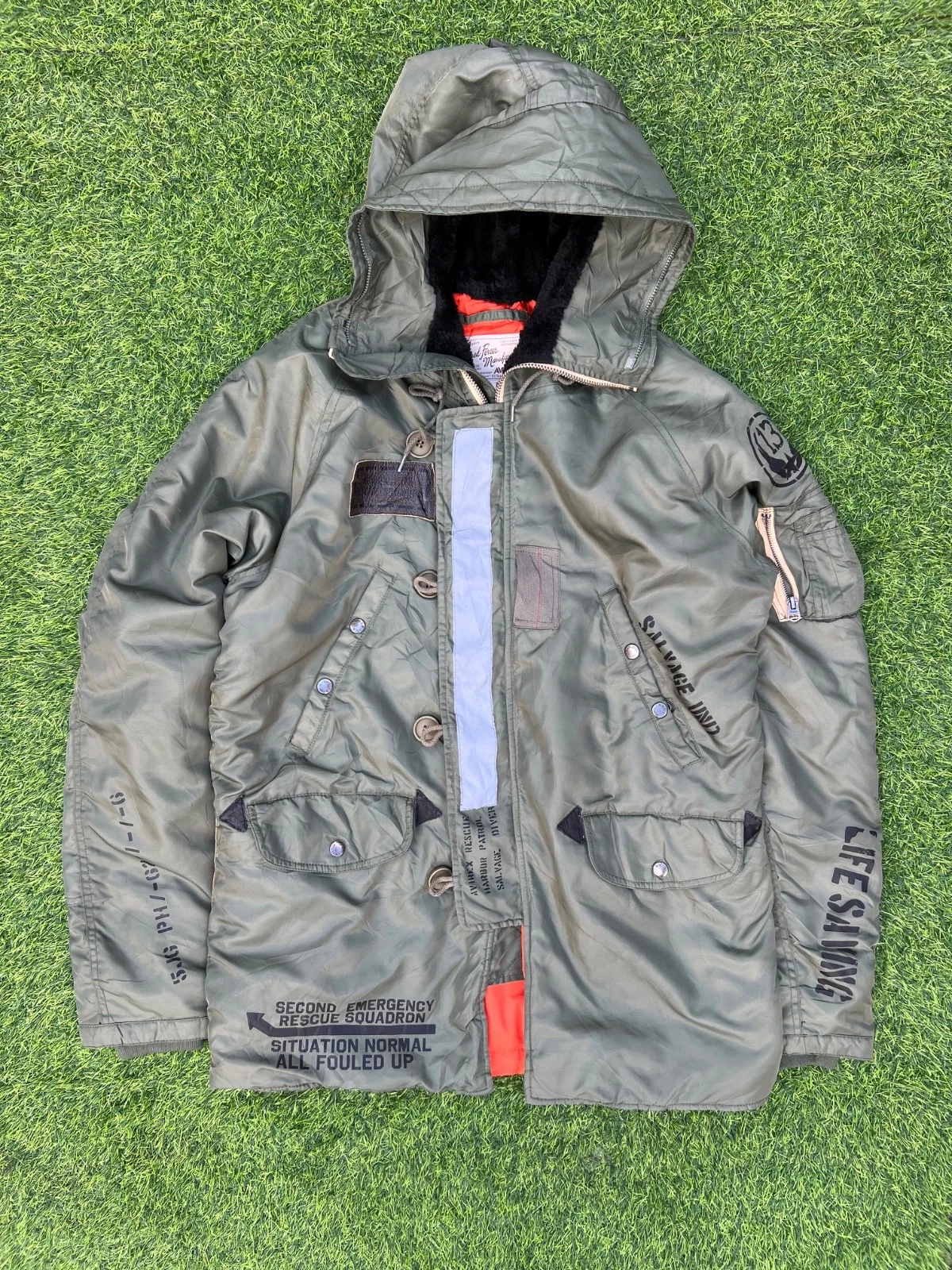 Avirex "Armed Forces Manufacturer" Military Rescue Parka -XL