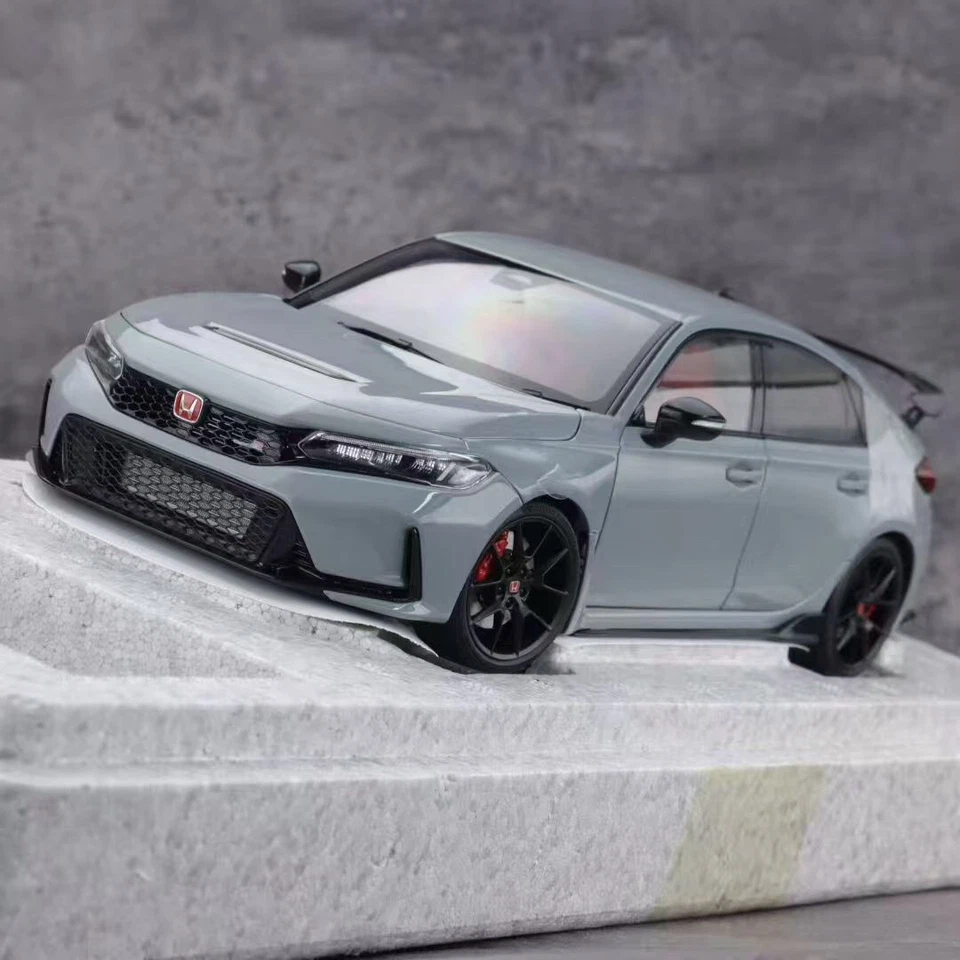 Motorhelix MH 1/18 Diecast Honda Civic Type R (FL5) Sonic Grey 299pcs Open Close - Image 2 of 4