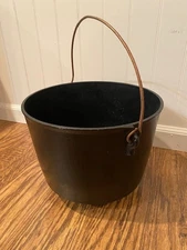 VTG ANTIQUE CAST IRON 3 FOOTED CAULDRON KETTLE BEAN POT 2 GALLON GATE MARKED