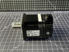 New Yaskawa SGMJV-02ADM61 Servo Motor US Stock