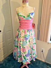NEW-Unworn Vintage 80s floral party prom dress w pink sash, rear bow. Size XS