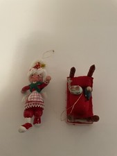 1970’S KURT S ADLER WOOD 2PC CHRISTMAS ORNAMENTS MRS CLAUS &CAT & MOUSE BED SET
