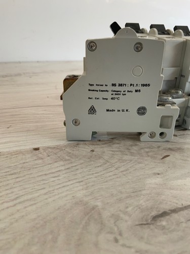 6 x Wylex NB30 Circuit Breaker 30 Amp Type 2 30A #J - Picture 3 of 4