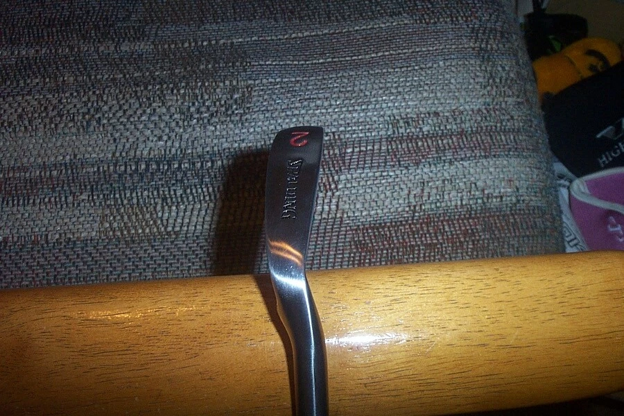BRAND NEW Spalding Dimension steel shaft mens 2 iron  RH  - Image 2 of 2