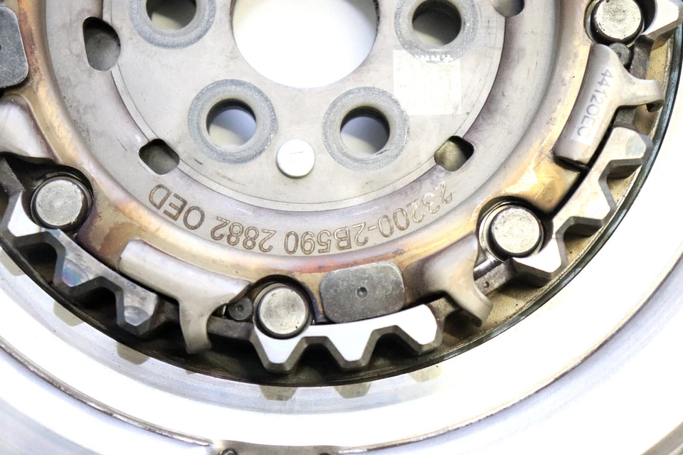 Kia ProCeed 1.6 T-GDI 23200-2B590 SCHWUNGRAD DUAL MASSE 31 Tkm - Bild 3 von 3