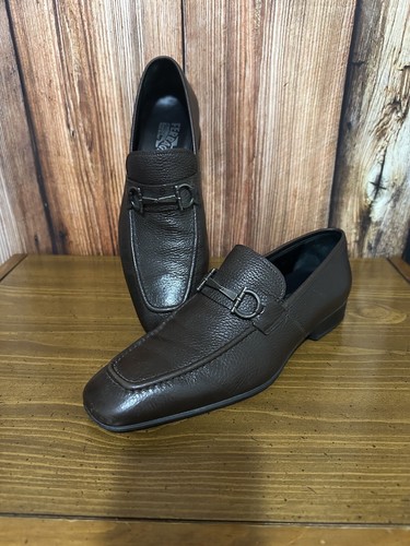 Salvatore Ferragamo dunkelbraune Gancini Schnalle Kiesel Halbschuhe Schuhe US 9 1/2 D