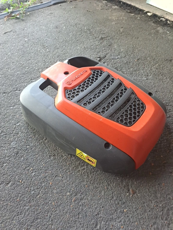 Cubierta de repuesto para cortacésped Husqvarna Foto 2 de 4