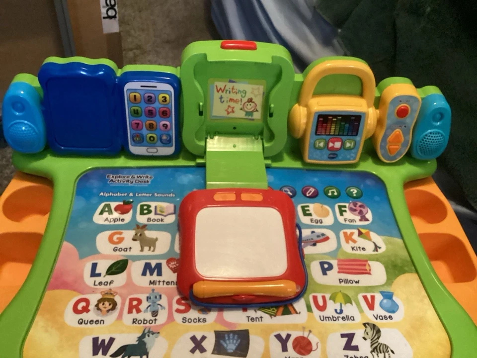 VTech Explore and Write Activity Desk - Easel Chalkboard  -  (80-195800) - Image 2 of 4