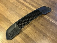 2017‑2022 Jeep Grand Cherokee Lower Radiator Grille GRILL Closed Style Valance