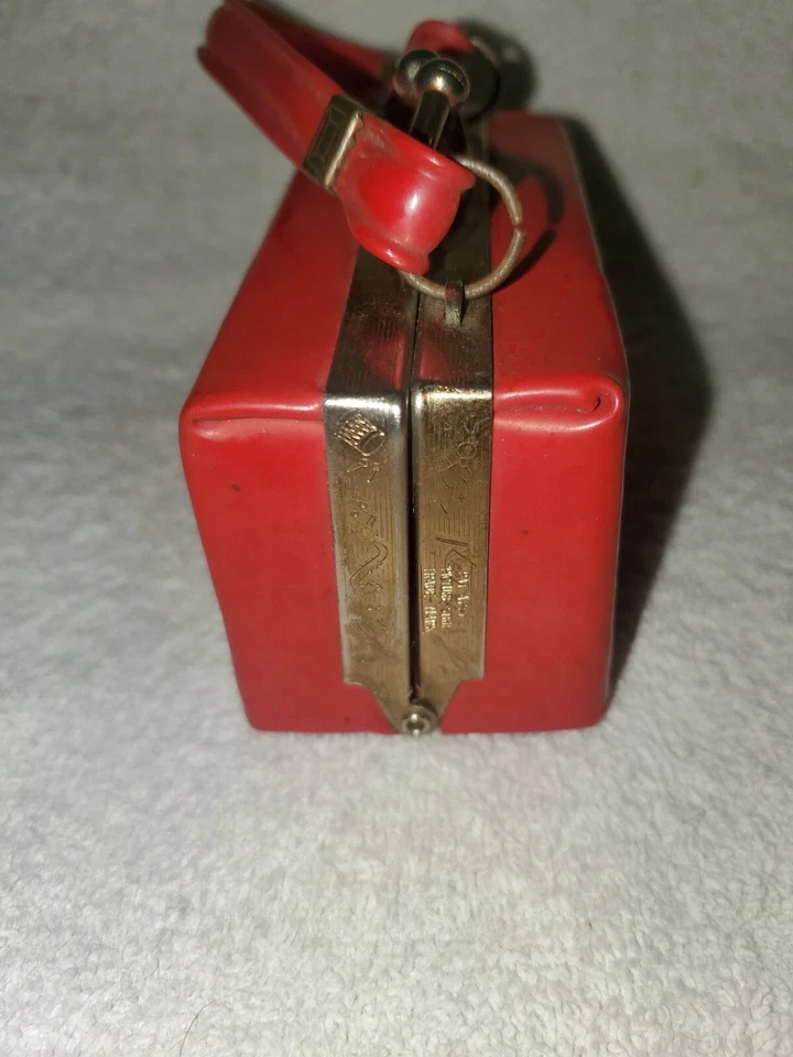 Cartera de vinilo roja vintage para niños con imagen tira muñeca juguete LEER Foto 3 de 4