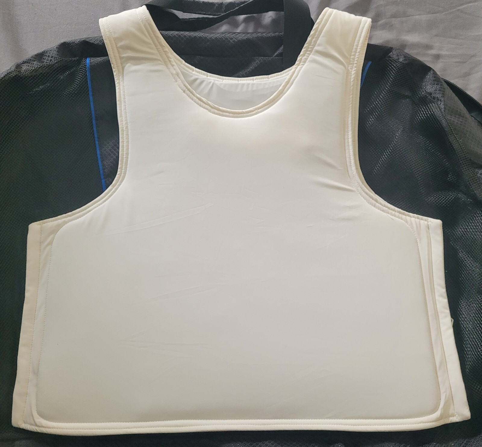 Premier Body Armor DISCREET EXECUTIVE VEST LEVEL IIIA XL eBay