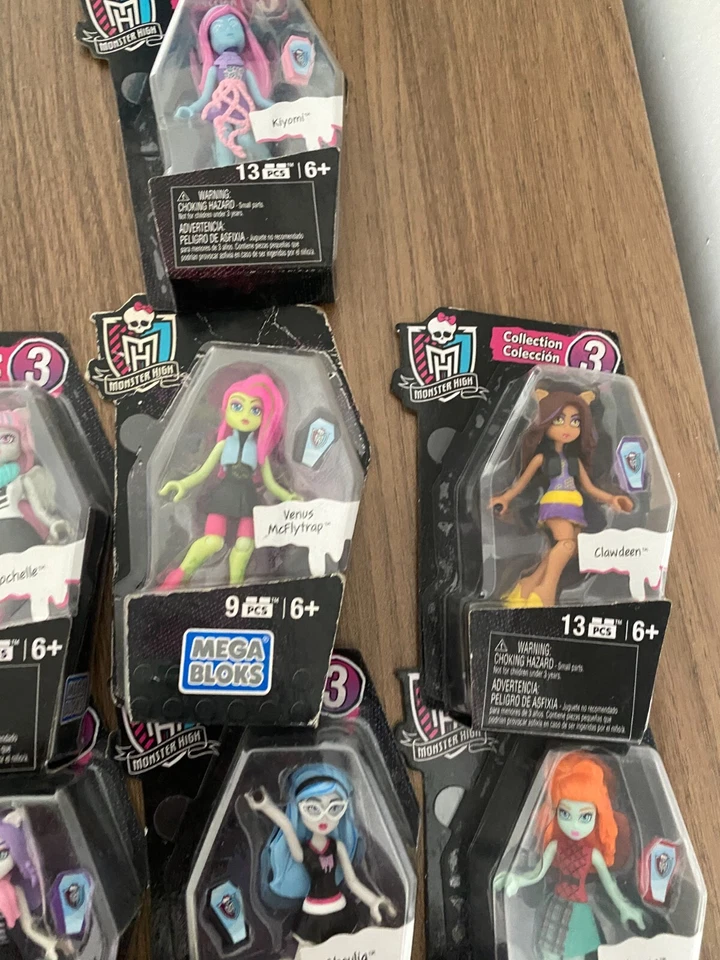 Mega Monster High  Girl Bloks Action Figure Toy 7 pcs/set - Image 2 of 3