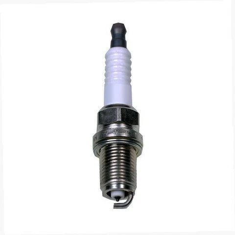 Paquete de 4 bujías Denso doble platino para VOLKSWAGEN JETTA L4-1,8 L 2000-2005 Foto 4 de 4