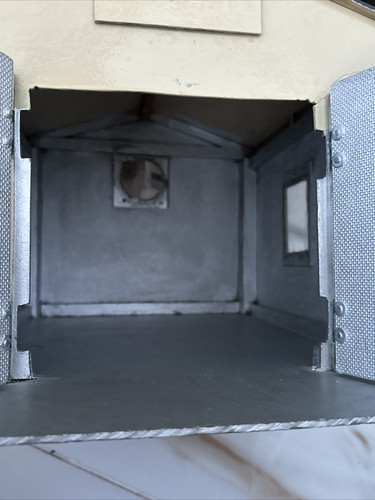 Medium Sized workshop garage House - L 34 X D 46 X H 30cm - Picture 8 of 24