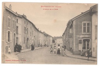 CPA MATTAINCOURT AVENUE DE LA GARE VOSGES 88 ANIMÉE TABAC ENFANTS BOUTIQUE