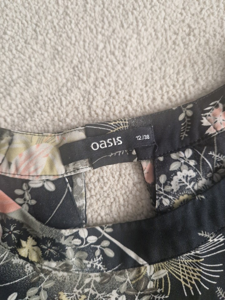 Oasis Women s Summer Black Floral Top Size 12 EBay UK oasis-women-s-summer-black-floral-top-size-12-ebay-uk