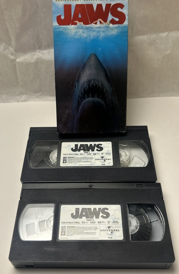 Jaws VHS 2000 2-Tape Anniversary Collector’s Edition Universal Horror - Image 4 of 4