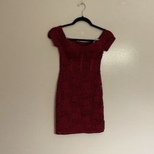 Lulus Women XS Flirty Thoughts Wine Red Lace Off-The-Shoulder Bodycon Dress NWT