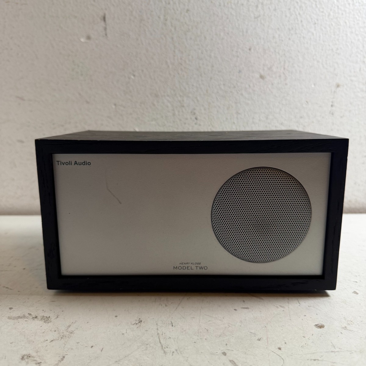 Tivoli Model Two Audio Digital AM⁄FM Stereo Radio Speaker Henry