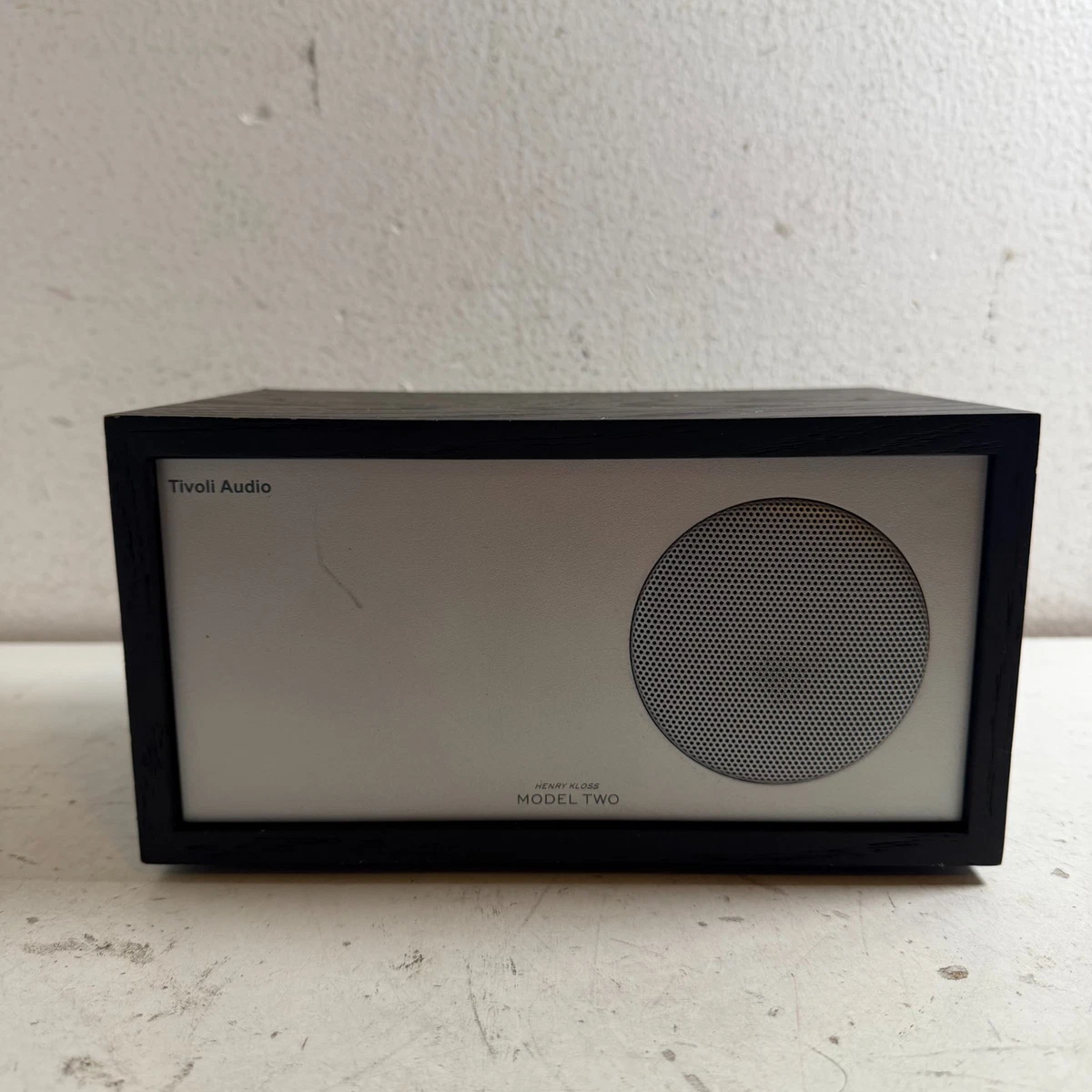 【中古】Tivoli Audio MODEL TWO/CD/SUBWOOFER Tivoli Audio model Two desktop radio - YouTube