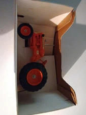 Allis Chalmers Series II D12 1/16 diecast metal farm tractor Stock No Sct208 Reg