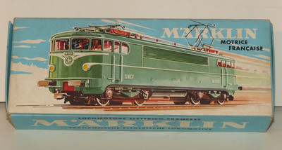 Märklin H0 3038 E-Lok SNCF BB 9223 Locomotive with Pantographs
