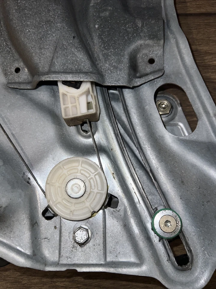 REGULADOR VENTANA CONVERTIBLE TRASERO DERECHO BMW E36 M3 318 328i 1994-99 OEM CON MOTOR Foto 4 de 4