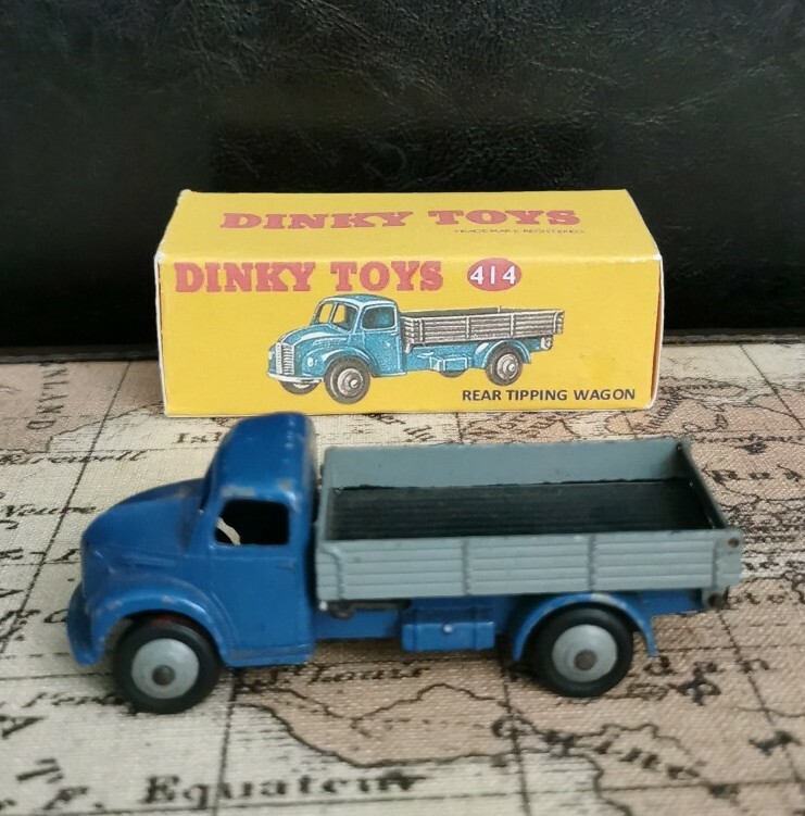 Dinky Toys 414 青いリアティッピングワゴン Dinky Toys 414 青いリアティッピングワゴン Dinky Toys 414